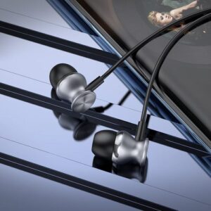 Hoco “M106 Fountain metal universal earphones with microphone”